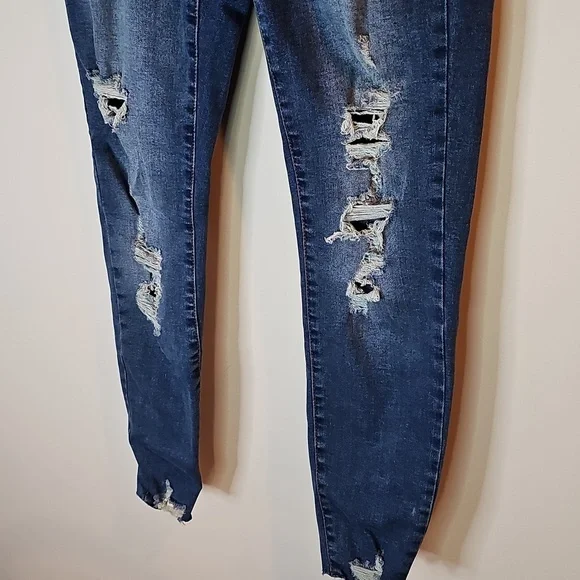 Bluenotes Size 10 Distressed Blue High Rise Jeggings - Picture 3 of 7